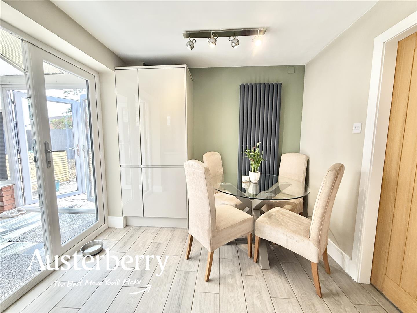 3 bed property in Deanscroft Way, Stoke-On-Trent